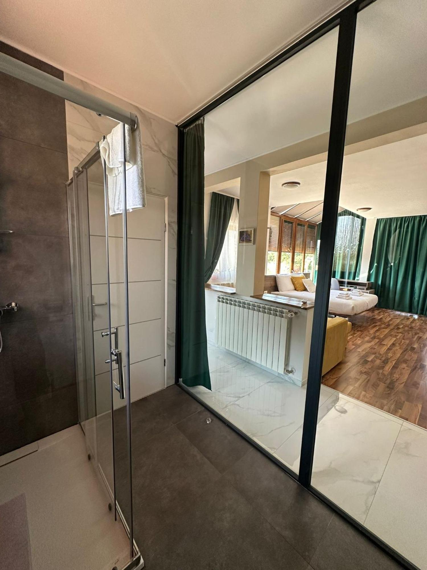 Hotel Natura Vilanija Kültér fotó