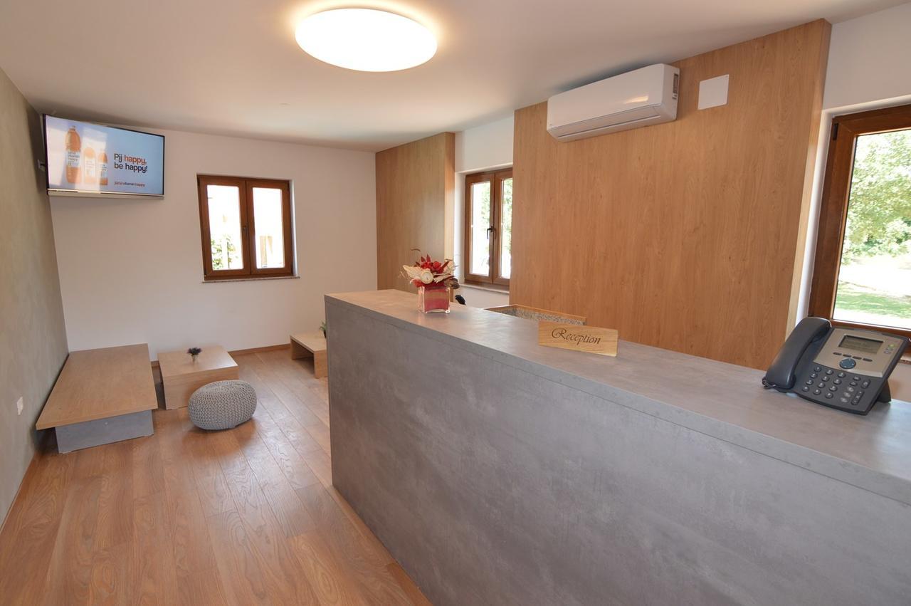 Hotel Natura Vilanija Kültér fotó
