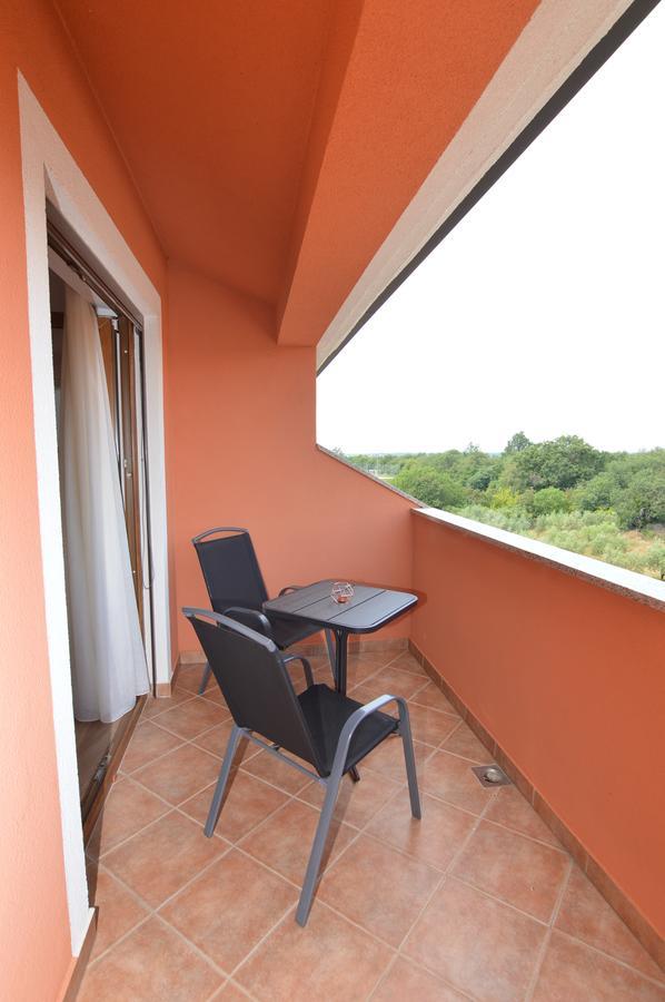 Hotel Natura Vilanija Kültér fotó